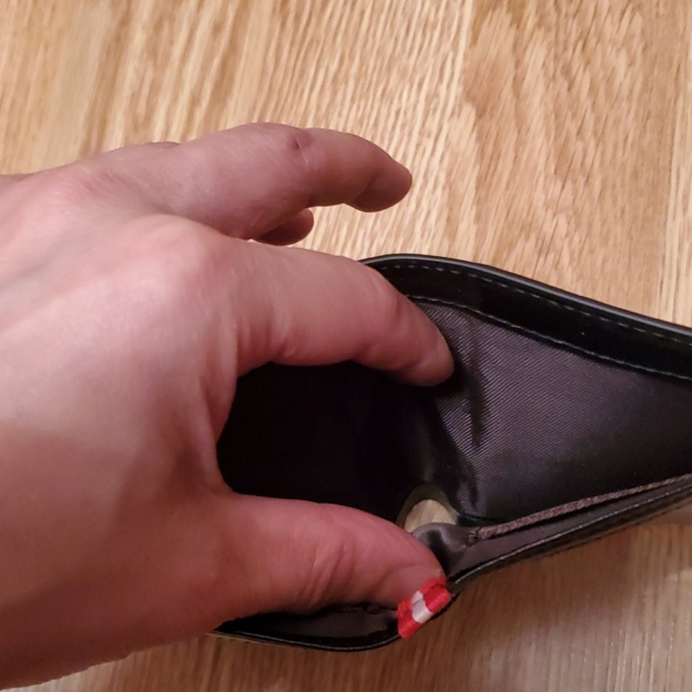 Wallet - Picture 4 of 5